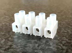 015. Bornier