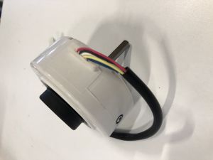 Moteur de ventilateur pour partie interne Toshiba RAS-10 (S,J)KVP-ND / 13(S,J)KVP-ND